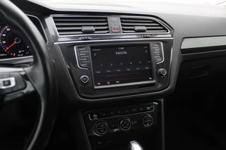 Volkswagen Tiguan Volkswagen Tiguan 2.0 TSI 4Motion Highline / Vol opties! / Panoramadak / Camera / Head-up / Leder / 18'' / Keyless / Dynaudio / Apple CarPlay / Standverwarming / Naavigatie / DAB / Dodehoek / Stoelverwarming / ACC - afbeelding nr 19