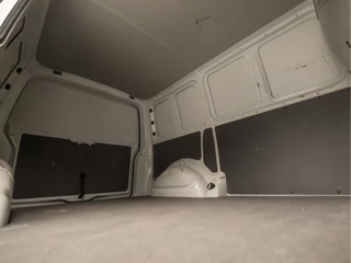 Volkswagen Transporter 150Pk Automaat (APPLE CARPLAY, GROOT NAVI, 3 ZITS, ADAPTIVE CRUISE, PARKEERSENSOREN, LM VELGEN, NIEUWE APK, NIEUWSTAAT) - afbeelding nr 21