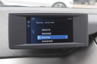 BMW i3 BMW i3 Basis 120Ah 42 kWh / Camera / Navigatie / 19'' / Harman Kardon / Stoelverwarming / Cruise Control / Warmtepomp / Getint glas - afbeelding nr 23