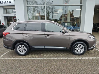 Mitsubishi Outlander Keyless | Cruise | Navigatie - afbeelding nr 6