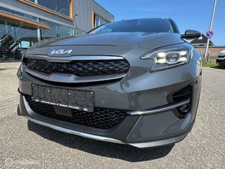 Kia XCeed XCeed 1.6 PHEV Luxe uitvoering  Nieuwe Type & Logo 18 inch Velgen , Stoel Verwarming , Key Less entry , Dodehoek detectie , Electr. Stoel met geheugen , Elect achterklep , Navi - Camera , Parkeerhulp voo & achter, Priveglas - afbeelding nr 11