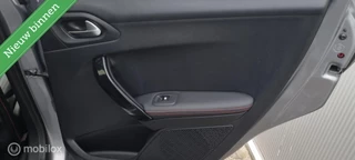 Peugeot 2008 Peugeot 2008 1.2 PureTech GT-line - afbeelding nr 15