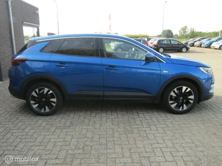 Opel Grandland X Opel Grandland X 1.2 Turbo Business Executive | AGR-stoelen, Elektrische klep, Trekhaak - afbeelding nr 5