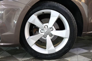 Audi A1 Audi A1 1.0 TFSI Ultra Sport PANO NAVI LED BLUET PDC CRUISE '16 - afbeelding nr 4