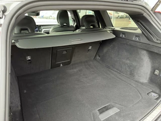 Volvo V60 Volvo V60 2.0 T6 PHEV AWD Plus Dark|PANO|TREK|H&K|PILOT|CARPLAY - afbeelding nr 26