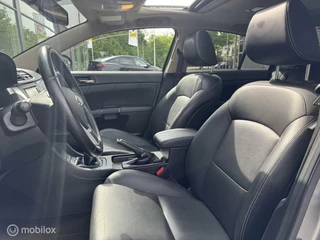 Suzuki Kizashi Suzuki Kizashi 2.4 Sport / Navigatie / Panoramadak / Luxe - afbeelding nr 22