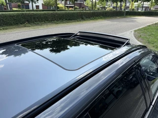 BMW 3 Serie BMW 3 Serie Touring 330e xDrive M-Sport | Pilot assist | Pano | H&K | Laser | Leer | - afbeelding nr 25