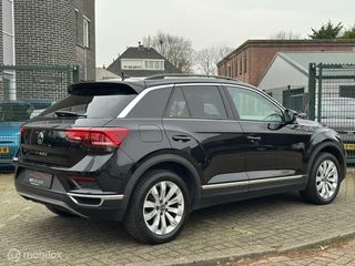 Volkswagen T-Roc Volkswagen T-Roc 1.5 TSI Sport Pano/Keyless/Camera - afbeelding nr 7