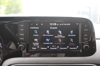 Hyundai i10 Hyundai i10 1.2 Premium Navi/Carplay/Cam/Pdc/wint/All weather 15
