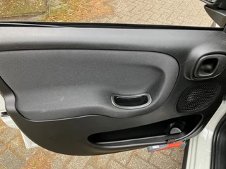 Fiat Panda Fiat Panda Pandina 1.0 Hybrid - afbeelding nr 15