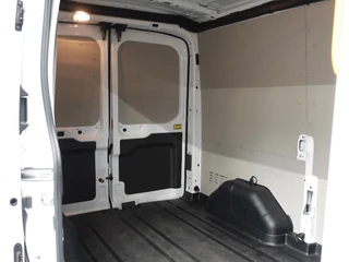 Ford Transit Ford Transit 105pk 2.0 L2H2 Trend Airco Trekhaak Navi Cruise Airco Navi Trekhaak Cruise Control - afbeelding nr 11