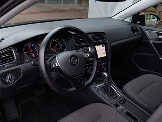Volkswagen e-Golf e-Golf 136pk Automaat 5-Deurs | Warmtepomp | Navi | Apple Carplay+Android Auto | Clima | Adap. Cruise | Led Koplampen | Pdc V+A | Stoelverwarming | Privacy Glass | 17''lm | Trekhaak - afbeelding nr 8