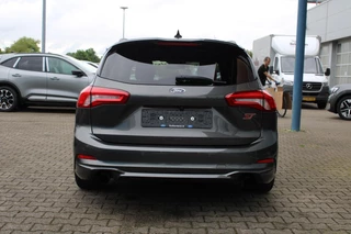 Ford Focus Ford Focus Wagon 2.3 EcoBoost ST-3 | Automaat 280pk! | Dubbele Wielset | Panoramadak | Winter Pack | Adaptive cruise control | Adaptive LED | Head up Display | Camera | - afbeelding nr 5