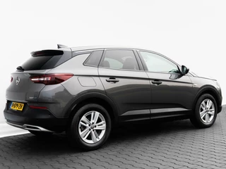 Opel Grandland X Opel Grandland X 1.2 Turbo 131pk Business Executive | Navigatie | Assist pakket | Sportstoelen - afbeelding nr 19