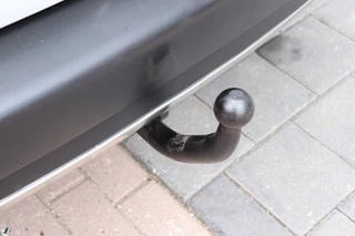 Peugeot 2008 Peugeot 2008 1.2 PureTech Allure. Navigatie, trekhaak, dealer onderhouden. - afbeelding nr 27