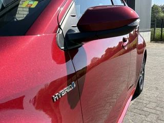 Toyota Yaris Toyota Yaris 1.5 Hyb. Dynamic ACHTER CAMERA-NAVI-BLUETOOTH - Allseason - afbeelding nr 4