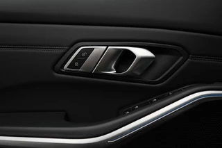 BMW 3 Serie BMW 3-serie Touring 320e High Executive automaat | Laser LED koplampen | M Sport | Panorama dak | lederen bekleding | elektrisch wegklapbare trekhaak - afbeelding nr 73
