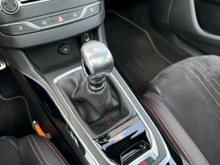 Peugeot 308 Peugeot 308 2.0 BlueHDI 150PK GT-Line Navi Pano Trekhaak Camera NW APK! - afbeelding nr 18