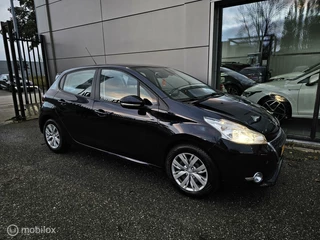 Peugeot 208 Peugeot 208 1.2 e-VTi Blue Lease Navigatie/Parkeersensoren - afbeelding nr 6