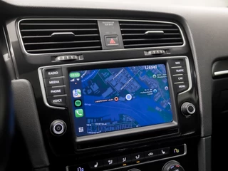 Volkswagen Golf 204Pk Automaat (SCHUIFDAK, APPLE CARPLAY, NAVIGATIE, CLIMATE, STOELVERWARMING, CAMERA, SPORTSTOELEN, GETINT GLAS, CRUISE, NIEUWE APK, NIEUWSTAAT) - afbeelding nr 29