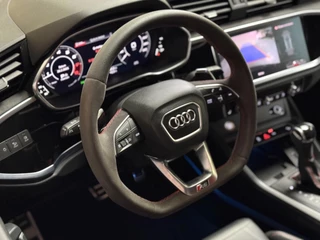 Audi RSQ3 Audi RS Q3 TFSI | Pano | Schaalstoelen | B&O | Keyless | Camera | Carbon | DAB - afbeelding nr 18