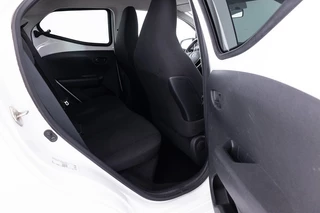 Toyota Aygo Toyota Aygo 1.0 VVT-i x-fun 5-drs | AIRCO | BLUETOOTH - afbeelding nr 7