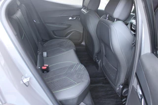 Peugeot 2008 Peugeot 2008 1.2 130PK AUTOMAAT GT PACK | NAVIGATIE | FULL LED KOPLAMPEN | DRAADLOZE APPLE CARPLAY/ANDROID AUTO | ADAPTIVE CRUISE CONTROL | CAMERA VOOR + ACHTER | CLIMATE CONTROL | LICHTMETALEN VELGEN 17