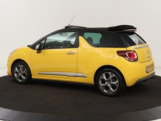 Citroën DS3 Citroen DS3 Cabrio 1.2 PureTech So Chic | Stoelverwarming | Vouwdak |  Vouwdak | Navigatie | Climate control | Parkeerhulp | Cruise control | Bluetooth - afbeelding nr 2