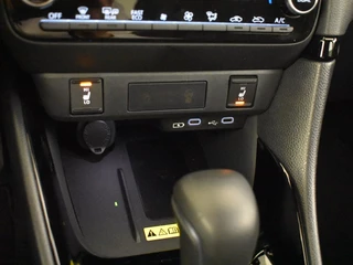 Toyota Yaris Toyota Yaris 1.5 Hybrid 130 Executive | Stuur en Stoelverwarming | PDC V+A | - afbeelding nr 25