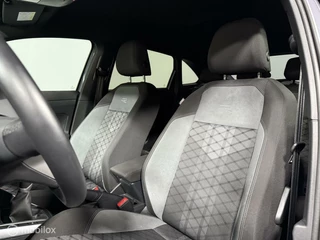 Volkswagen Taigo Volkswagen Taigo 1.0 TSI R-Line Business | CARPLAY | CRUISE - afbeelding nr 20