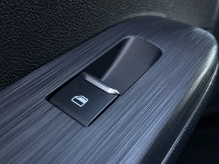 Ford Kuga Plug-in Hybrid | Navigatie | Stoelverwarming - afbeelding nr 16