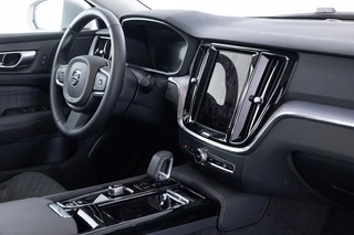 Volvo S60 Volvo S60 2.0 Recharge T6 AWD Core | Trekhaak ✅ 1e Eigenaar - afbeelding nr 3