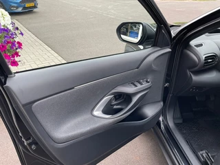 Toyota Yaris Cross Toyota Yaris Cross 1.5 HYBRID ADVENTURE, Pano, Led, HUD, Camera, ACC, Stoel/stuur verw. - afbeelding nr 22