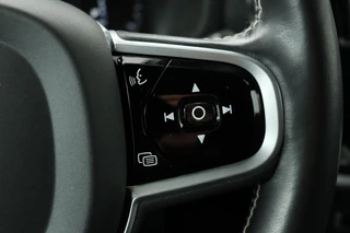 Volvo V60 Volvo V60 2.0 T6 Recharge AWD R-Design | Trekhaak |  Stoel & stuurverwarming | Adaptive cruise | Carplay | Camera | Keyless | Navigatie | Full LED | Dodehoek detectie | Half leder - afbeelding nr 12