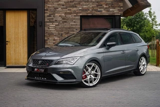 SEAT Leon ST Cupra 300 Facelift