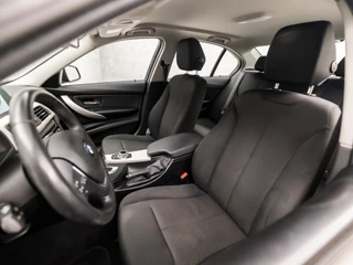 BMW 3 Serie BMW 3 Serie 318i Executive Sportline Automaat (NAVIGATIE, DEALER ONDERHOUDEN, CLIMATE, PARKEERSENSOREN, SPORTSTOELEN, LED KOPLAMPEN, CRUISE, NIEUWE APK, NIEUWSTAAT) - afbeelding nr 13