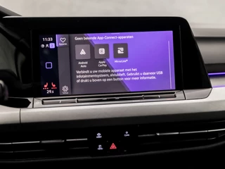 Volkswagen Golf 150Pk Automaat (APPLE CARPLAY, GROOT NAVI, SFEERVERLICHTING, STUUR/STOELVERWARMING, GETINT GLAS, SPORTSTOELEN, KEYLESS, LED KOPLAMPEN, NIEUWE APK, NIEUWSTAAT) - afbeelding nr 31