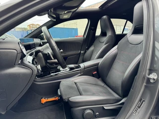 Mercedes-Benz A-Klasse Mercedes A-klasse 180 AMG Pano / Sfeer Automaat - afbeelding nr 10