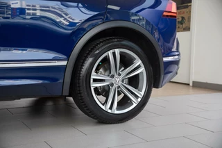 Volkswagen Tiguan Volkswagen Tiguan 1.4 TSI R Line Org NL 1ste Eig Trekhaak LED Dealer Onderhouden - afbeelding nr 27