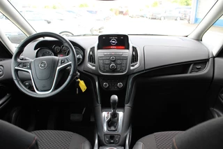 Opel Zafira Opel Zafira Tourer 1.4 Innovation 7p. | Automaat | Trekhaak | Cruise Control | Climate Control | Navigatie | BLIS | - afbeelding nr 2