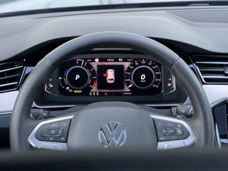 Volkswagen Passat | Pano | Trekhaak | Dynaudio | 360 Camera - afbeelding nr 13