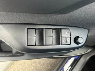 Toyota Yaris Cross Toyota Yaris Cross 1.5 Hybrid Dynamic Limited / Carplay / Camera / Stoelverwarming - afbeelding nr 23