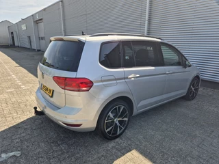 Volkswagen Touran Volkswagen Touran 1.5 TSI Comfortline 7p, airco,cruise,navigatie,app connect,wegklapbare trekhaak,parkeersensoren, - afbeelding nr 6