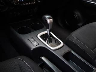 Toyota Hilux Toyota Hilux 2.8 D-4D XtraCab Professional Premium | Automaat | 3500 KG Trekg - afbeelding nr 18