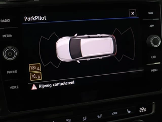 Volkswagen Golf Volkswagen Golf 1.5 TSI Comfortline Business | Stoelverwarming |  Massage | Carplay | Navigatie | Adaptive cruise | Climate control | Parkeerhulp | Bluetooth - afbeelding nr 15