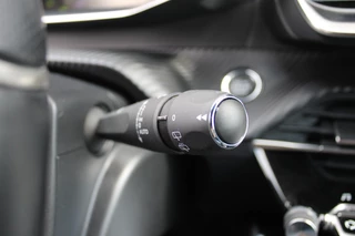Peugeot 2008 Peugeot 2008 1.2 130PK GT | NAVIGATIE 10