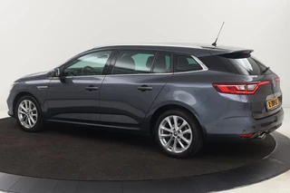 Renault Mégane Renault Mégane 1.3 TCe Limited | Carplay | Camera | Navigatie |  Sfeerverlichting | Keyless | Climate control | Cruise control | Parkeerhulp - afbeelding nr 2