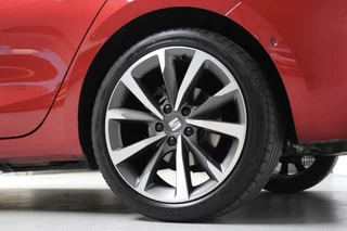 SEAT Leon Seat Leon 1.5 eTSI FR Sport Automaat 150 PK |PANO, VIRTUAL, CARPLAY, ACC, CAMERA, LED, SFEER, PDC| - afbeelding nr 30