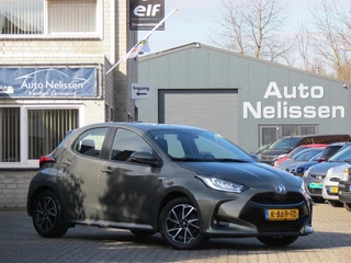 Toyota Yaris Toyota Yaris 1.5 Hybrid Dynamic | 1e EIGENAAR | DEALER ONDERHOUDEN | NAVI | KEYLESS ENTRY+GO | CAMERA | ADAPTIVE CRUISE | DAB+ | - afbeelding nr 3
