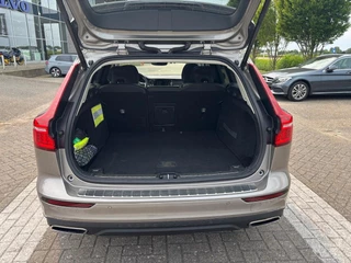 Volvo V60 Volvo V60 Cross Country 2.0 T5 AWD Pro | Schuif-/kanteldak | Memorystoelen | Stoelverwarming | Park. Camera - afbeelding nr 16